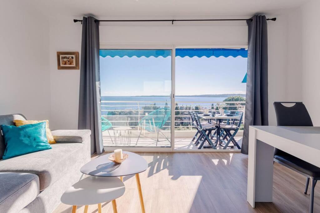 Apartment With Panoramic Sea View, Walk To The Beach - Marechal Juin By Halldis Cannes Exterior photo